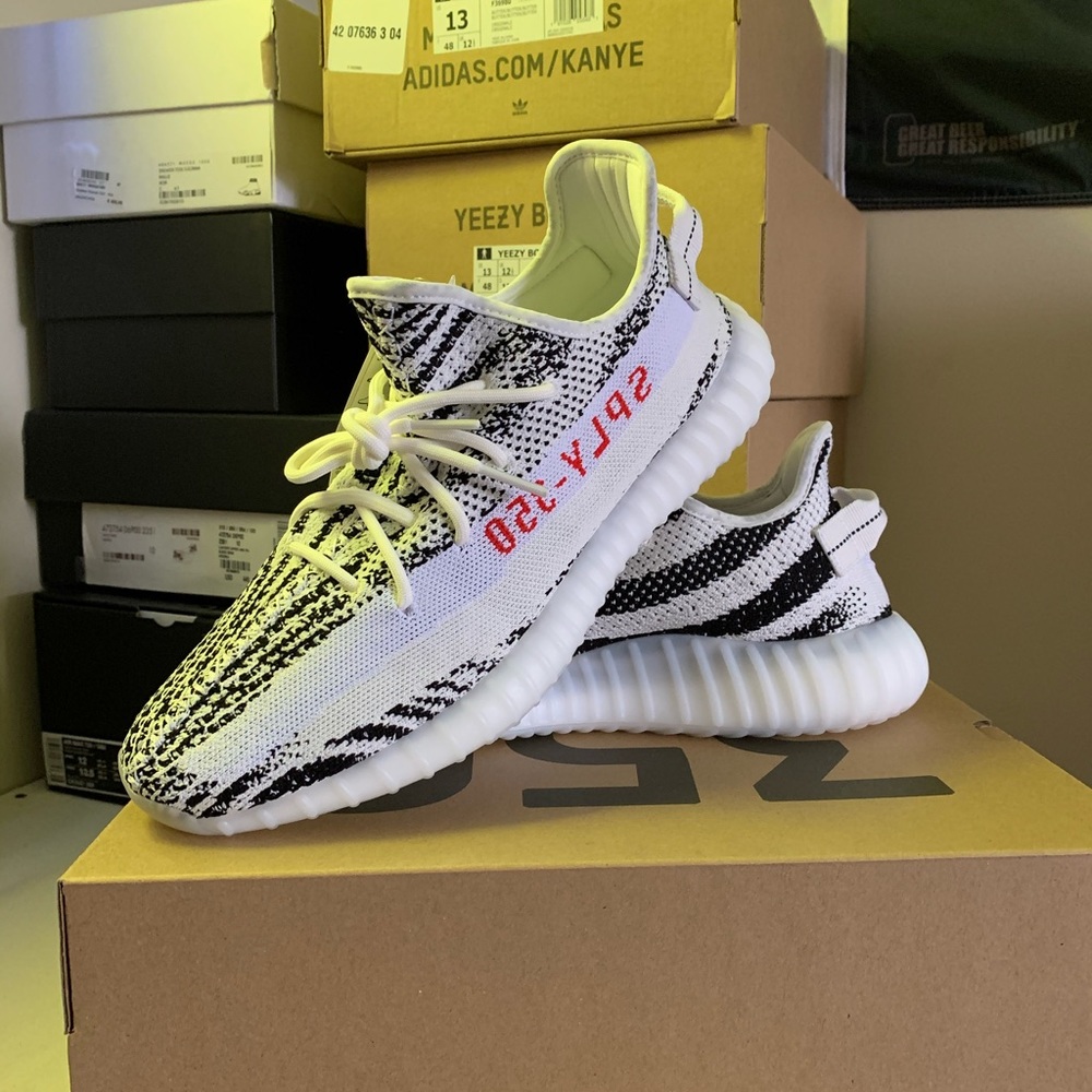 Yeezy Boost 350 V2 Zebra’s